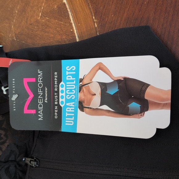 Maidenform Open Bust Romper - Picture 2 of 4